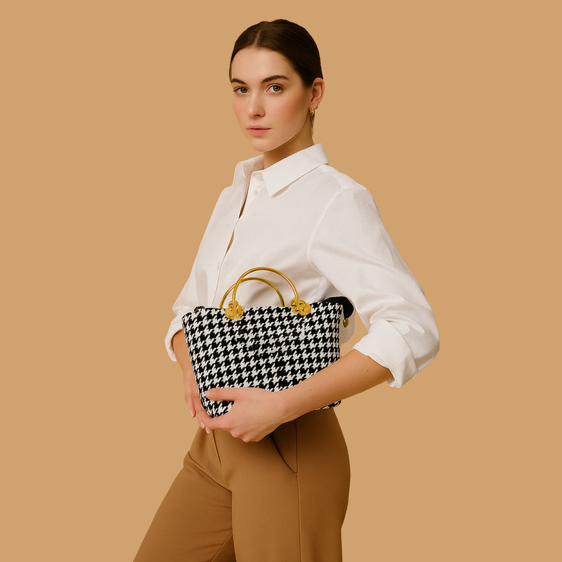 WINDSOR BLACK